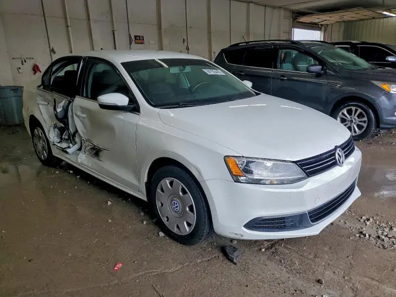 2014 VOLKSWAGEN JETTA SE  