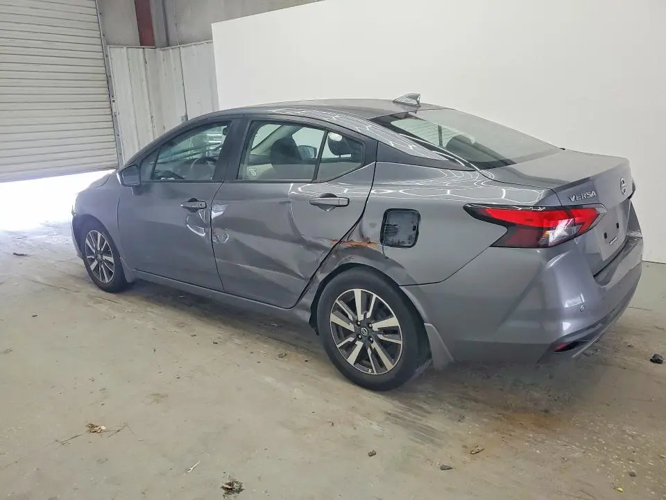 2021 NISSAN VERSA SV  