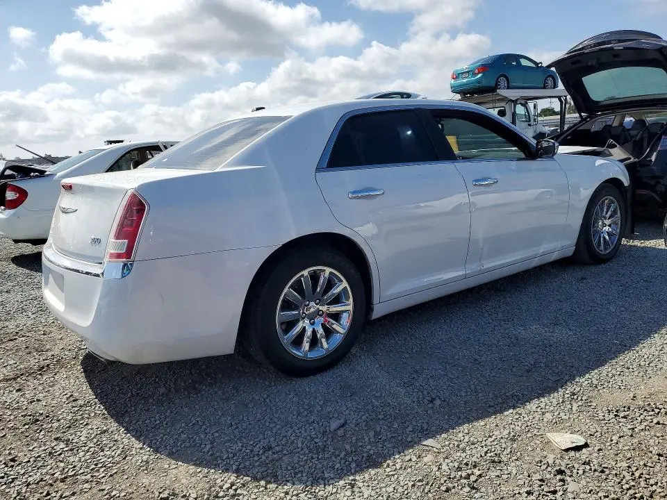 2012 CHRYSLER 300 LIMITED  