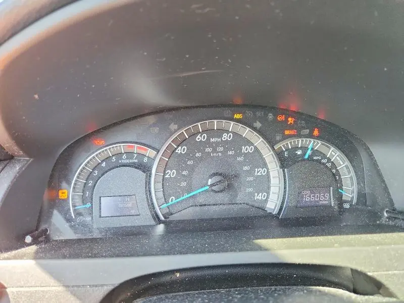 2013 TOYOTA CAMRY SE  