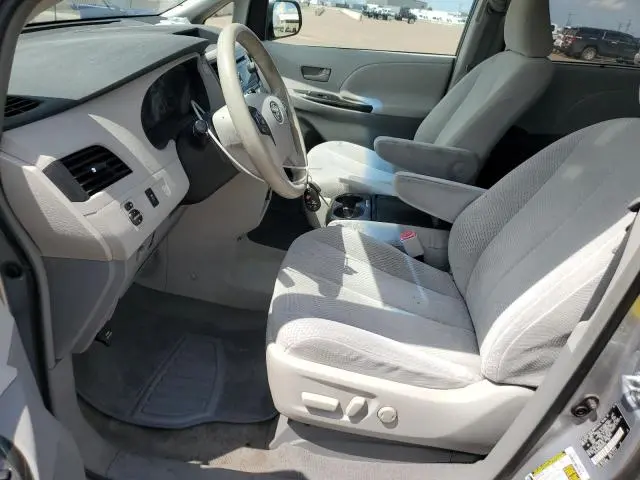 2011 TOYOTA SIENNA LE  