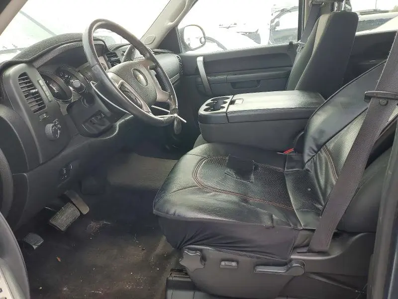 2011 CHEVROLET SILVERADO K1500 LT  