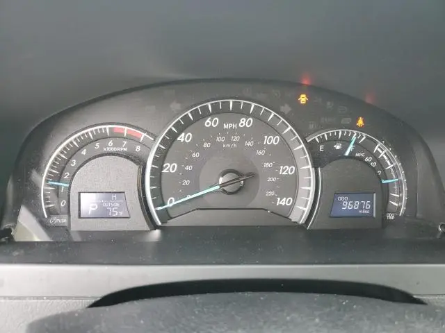 2014 TOYOTA CAMRY SE  