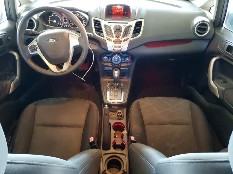 2011 FORD FIESTA SE  