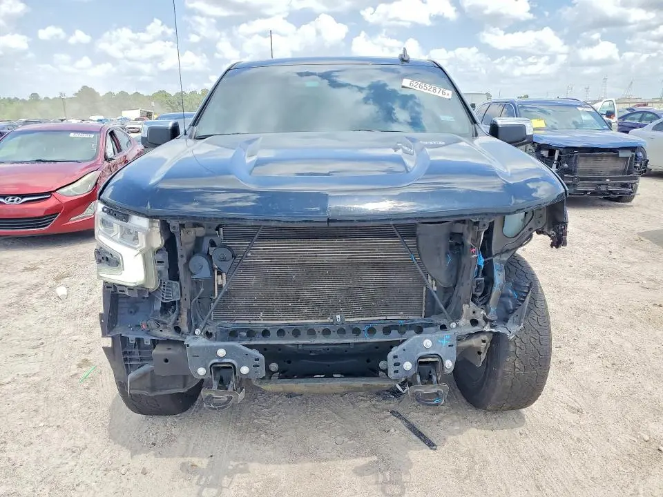 2024 CHEVROLET SILVERADO K1500 LT  