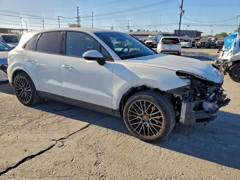 2020 PORSCHE CAYENNE   