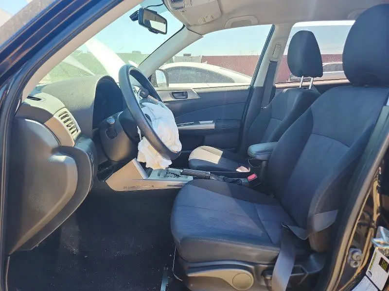 2010 SUBARU FORESTER XS  