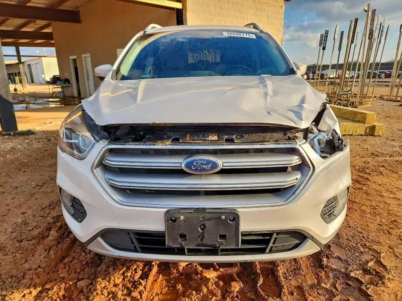 2017 FORD ESCAPE TITANIUM  