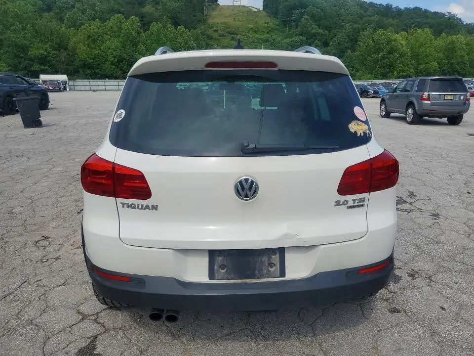2014 VOLKSWAGEN TIGUAN S  