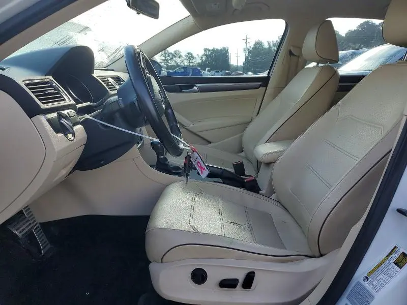 2017 VOLKSWAGEN PASSAT R-LINE  