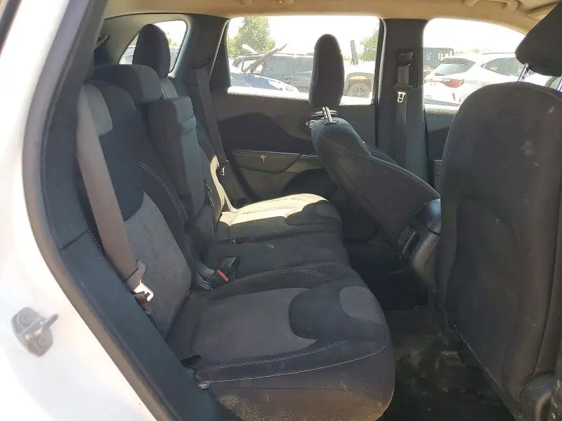 2017 JEEP CHEROKEE SPORT  