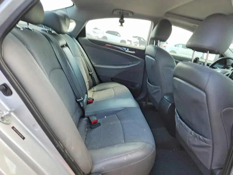2014 HYUNDAI SONATA SE  