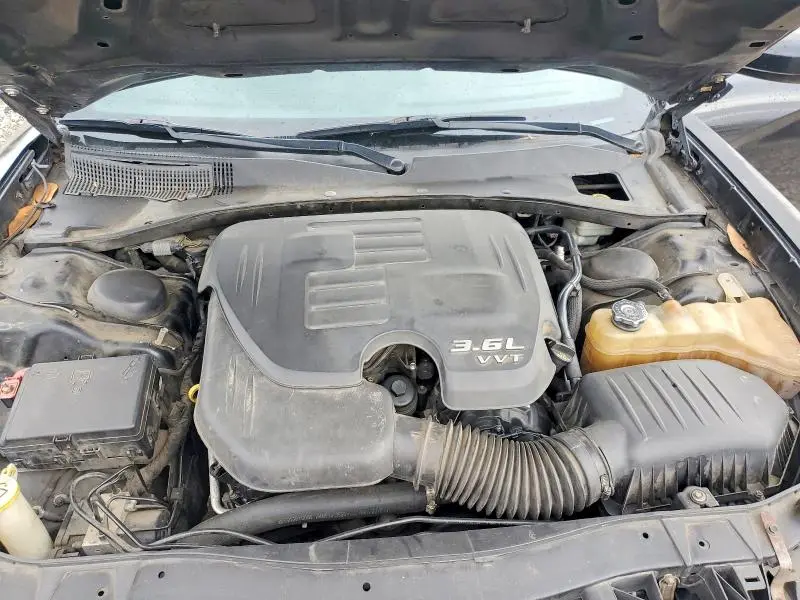 2014 DODGE CHARGER SE  