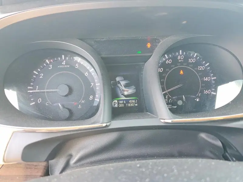 2015 TOYOTA AVALON XLE  