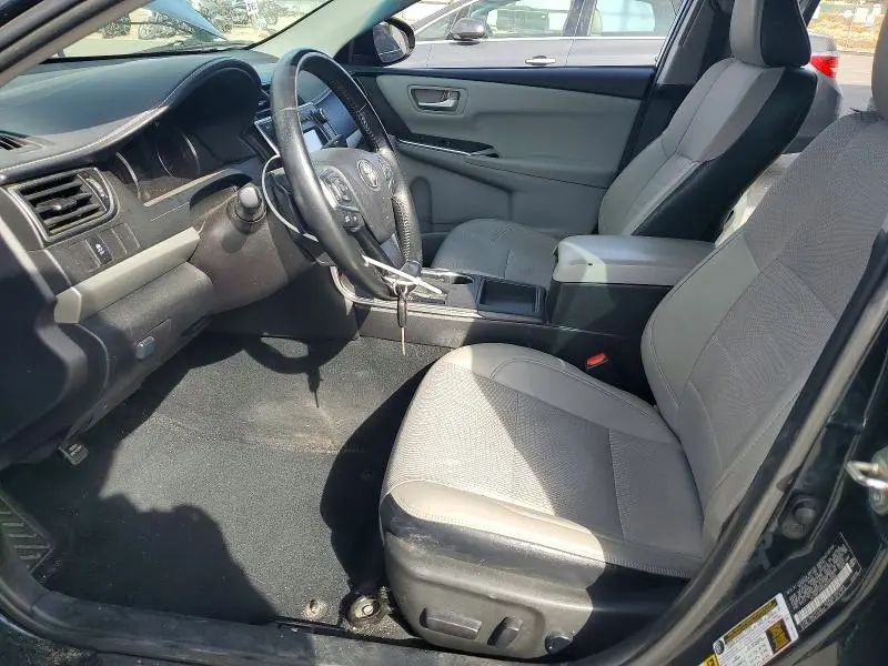 2016 TOYOTA CAMRY SE  