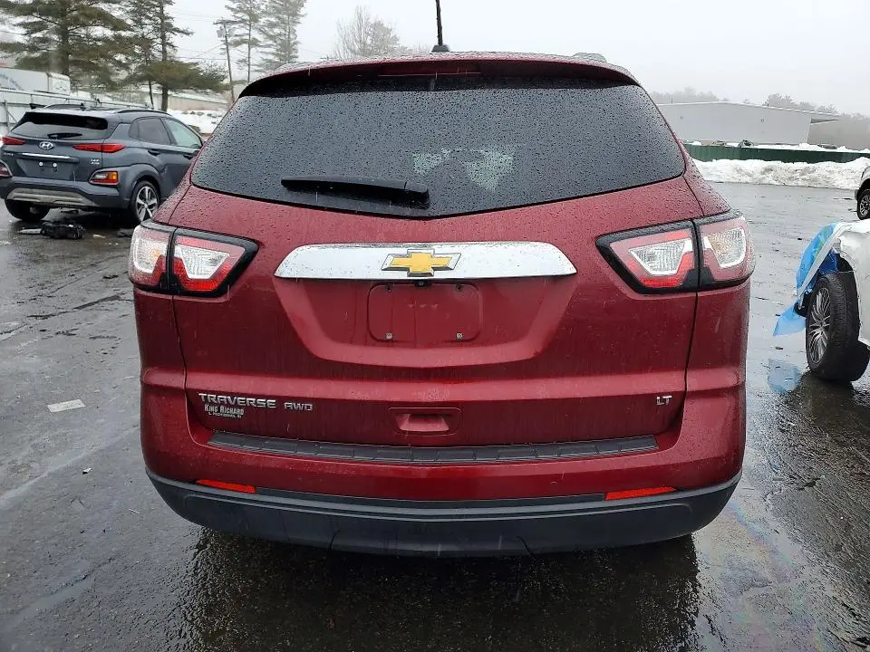 2017 CHEVROLET TRAVERSE LT  