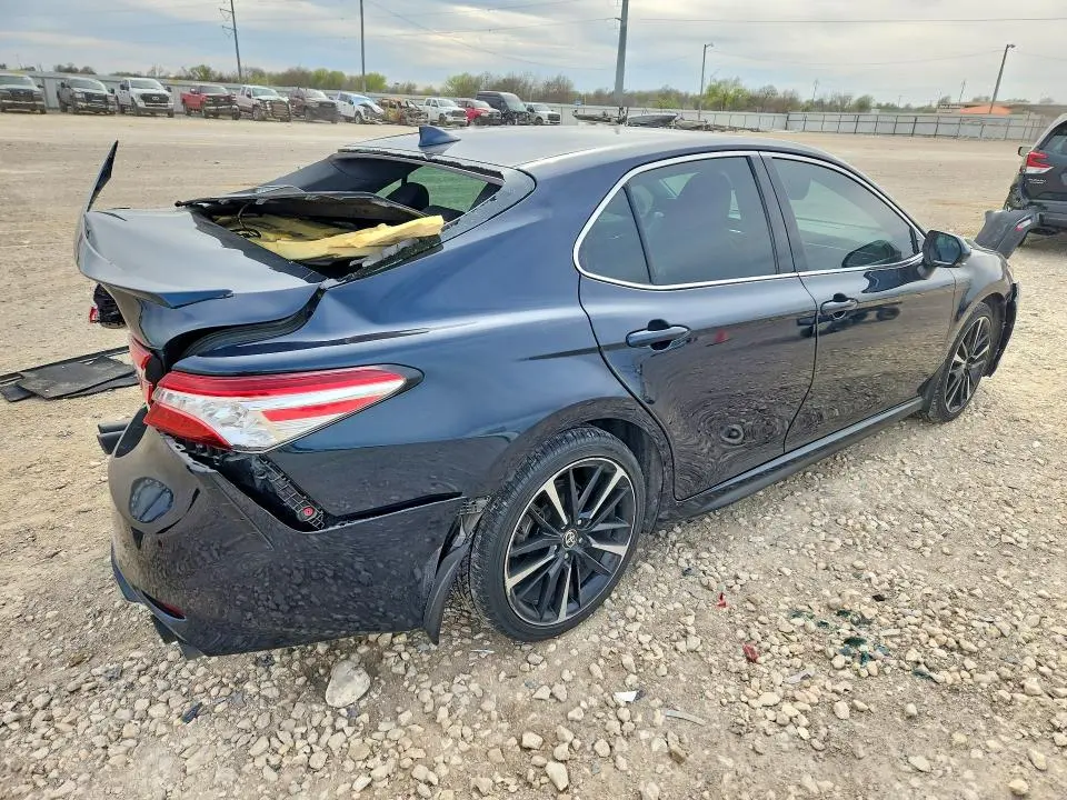 2020 TOYOTA CAMRY XSE  