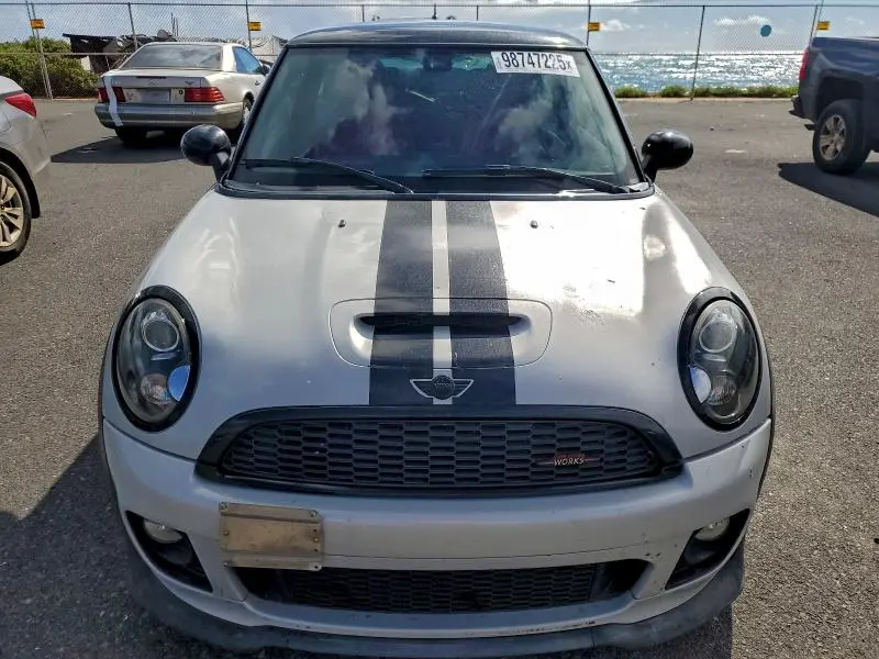 2013 MINI COOPER S  