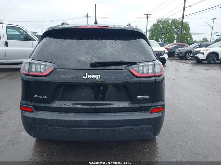2019 JEEP CHEROKEE LATITUDE 4X4
