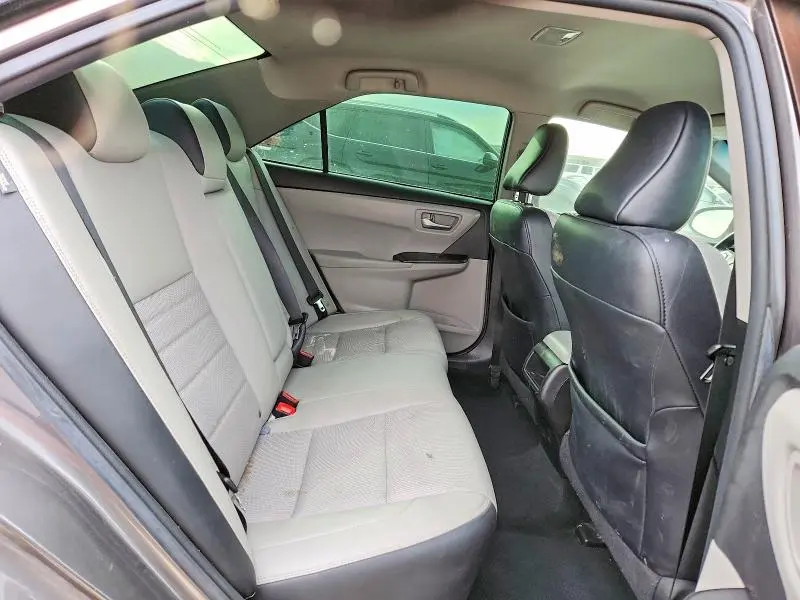 2017 TOYOTA CAMRY SE  
