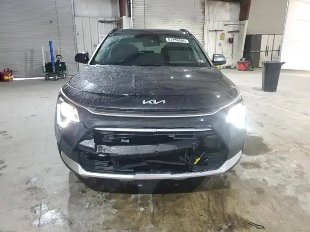 2024 KIA NIRO LX  