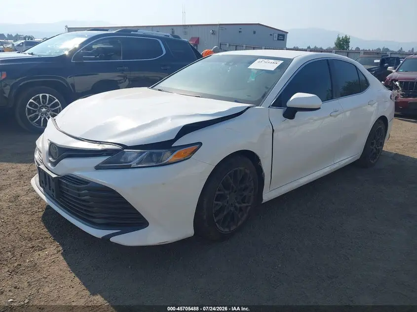 2019 TOYOTA CAMRY LE