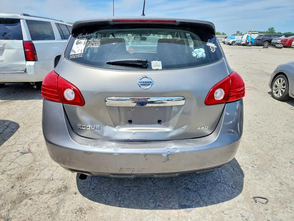 2013 NISSAN ROGUE S  