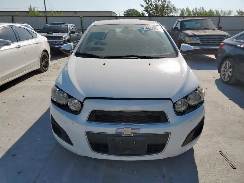 2016 CHEVROLET SONIC LT  
