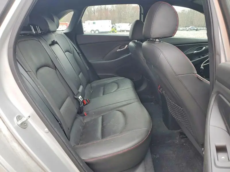 2018 HYUNDAI ELANTRA GT SPORT  