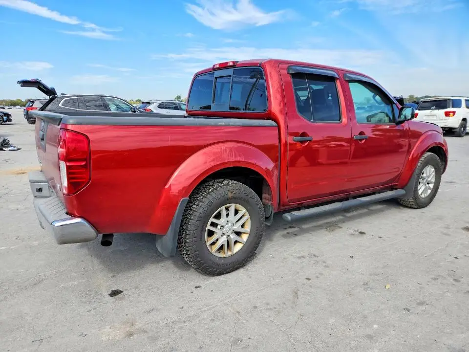 2015 NISSAN FRONTIER SV  