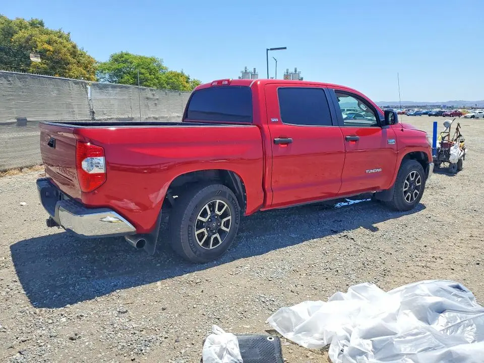 2018 TOYOTA TUNDRA CREWMAX SR5  