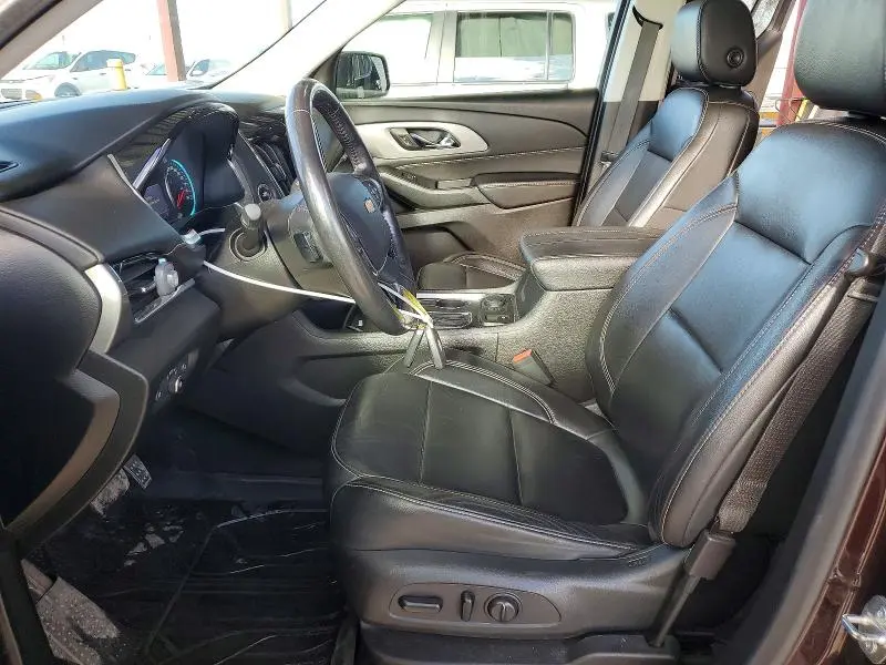 2020 CHEVROLET TRAVERSE LT  