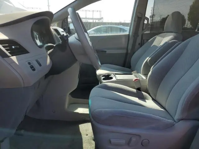 2011 TOYOTA SIENNA LE  
