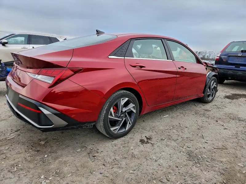 2025 HYUNDAI ELANTRA SEL  