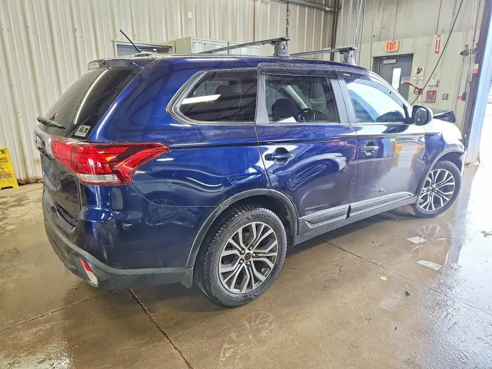 2016 MITSUBISHI OUTLANDER SE  