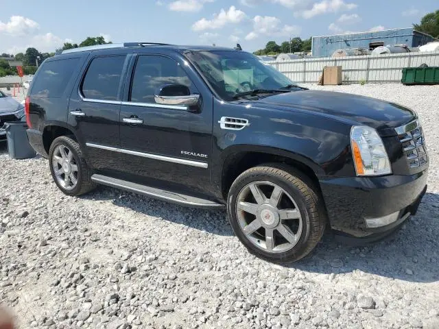 2013 CADILLAC ESCALADE LUXURY  