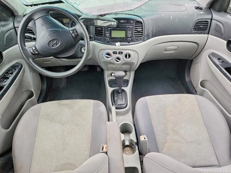 2010 HYUNDAI ACCENT GLS  