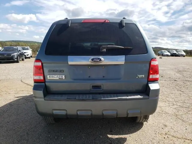 2010 FORD ESCAPE LIMITED  