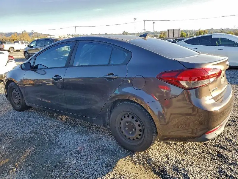 2017 KIA FORTE LX  