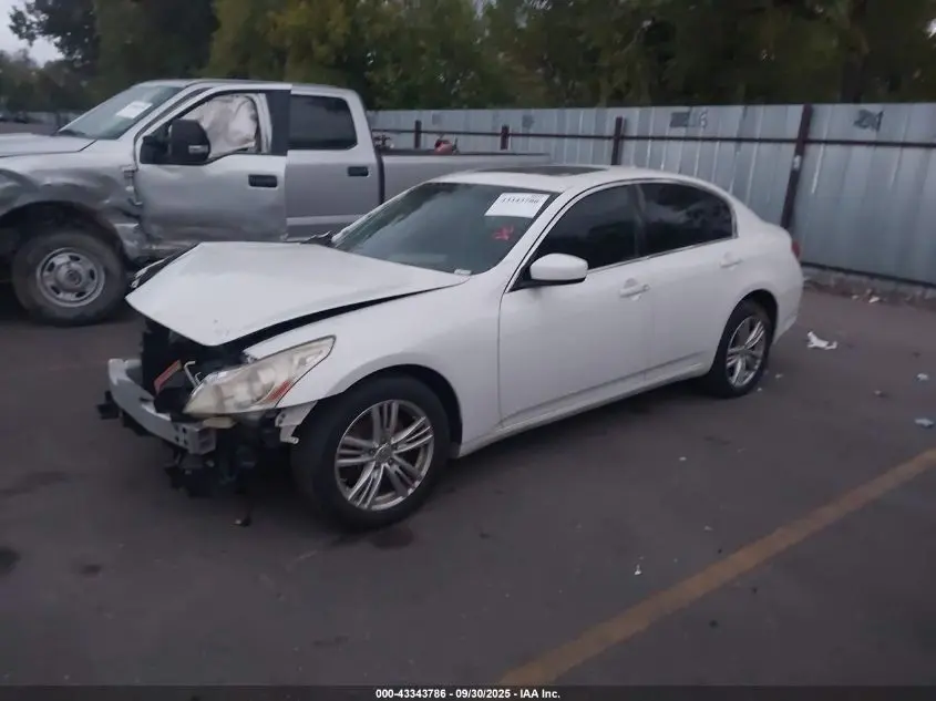 2012 INFINITI G37X  