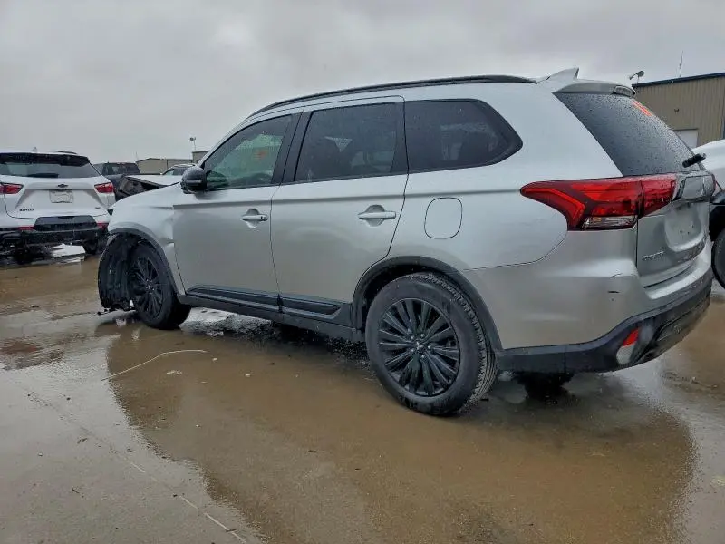 2020 MITSUBISHI OUTLANDER SE  