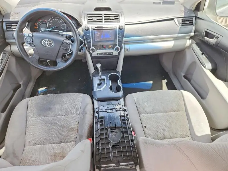 2014 TOYOTA CAMRY LE  
