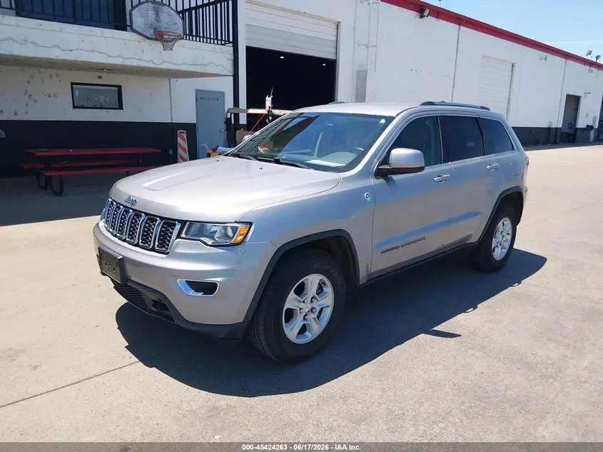 2017 JEEP GRAND CHEROKEE LAREDO 4X4