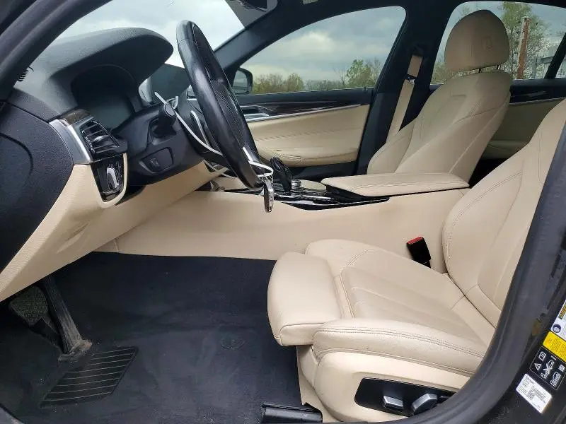 2020 BMW 530 XI  