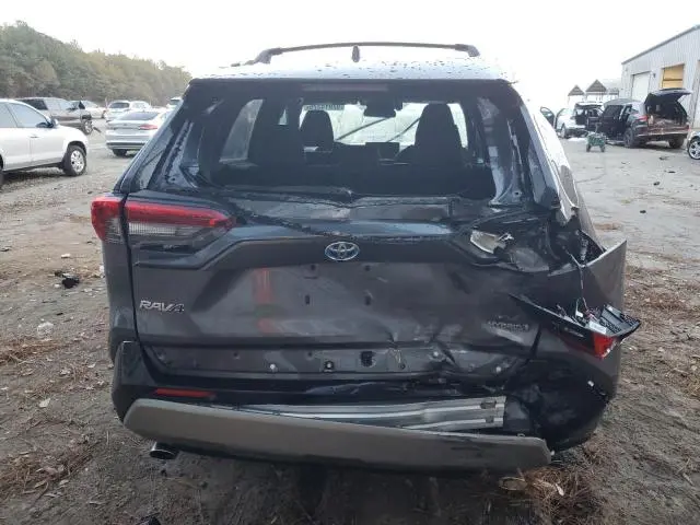 2024 TOYOTA RAV4 SE  