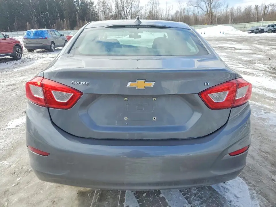 2018 CHEVROLET CRUZE LT  