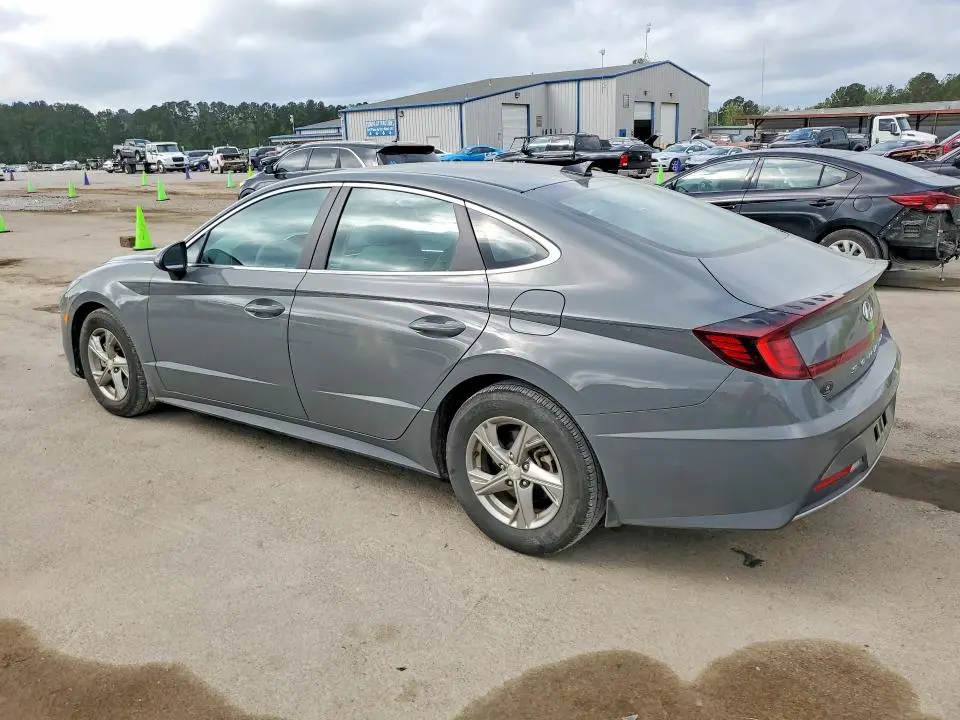 2022 HYUNDAI SONATA SE  