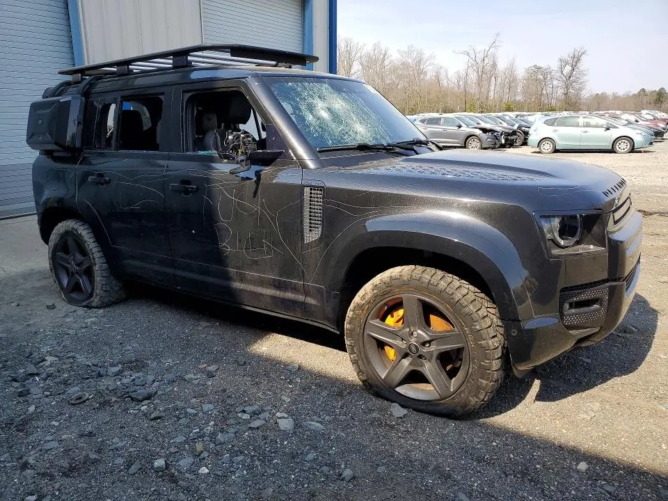 2022 LAND ROVER DEFENDER 110 X-DYNAMIC SE  