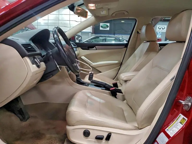 2015 VOLKSWAGEN PASSAT S  