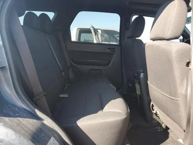 2011 FORD ESCAPE XLT  
